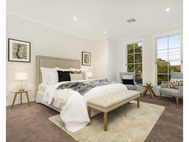 13 Viggers Parade, Glen Waverley VIC 3150