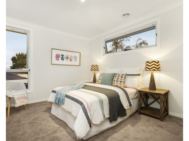 13 Viggers Parade, Glen Waverley VIC 3150