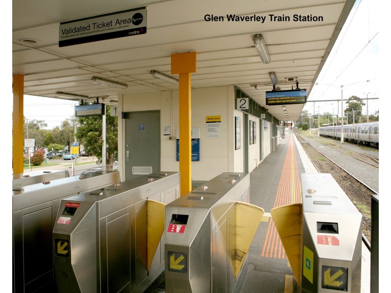 13 Viggers Parade, Glen Waverley VIC 3150