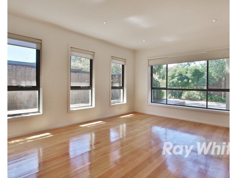 13 St Georges Court, Glen Waverley VIC 3150