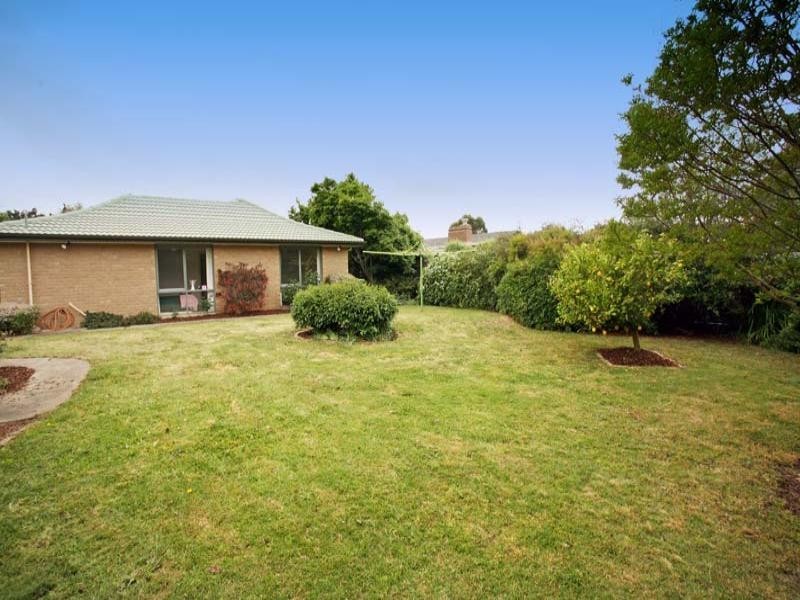 20 Lindau Drive, Vermont South VIC 3133