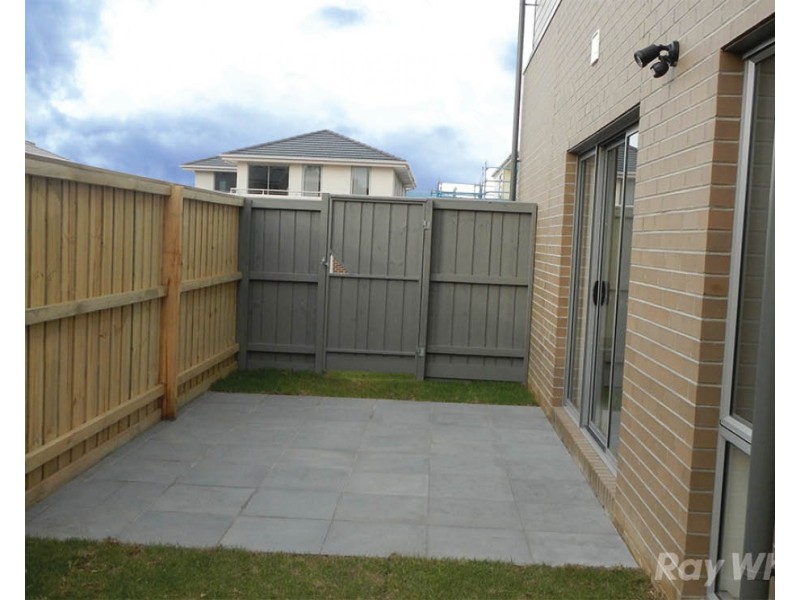 34 Grove Way, Wantirna South VIC 3152