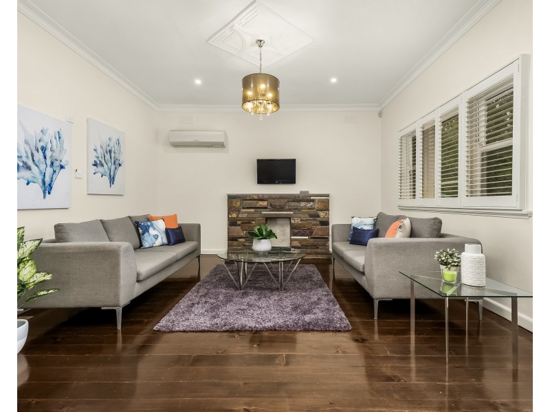 1/240 Elgar Road, Box Hill South VIC 3128