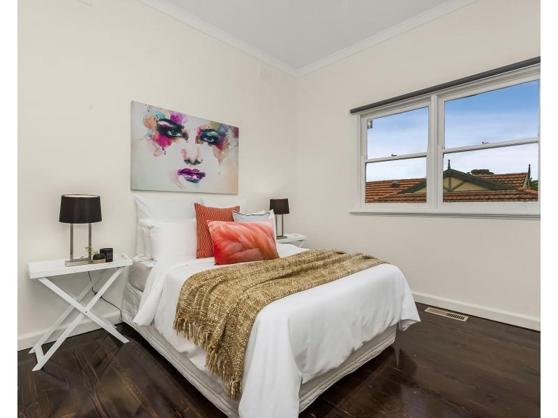 1/240 Elgar Road, Box Hill South VIC 3128