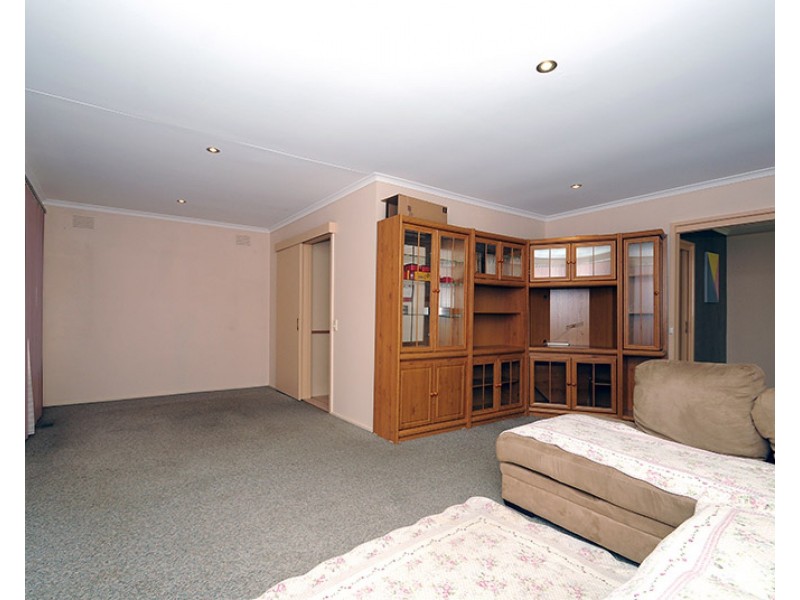 12 Anora Crescent, Mulgrave VIC 3170