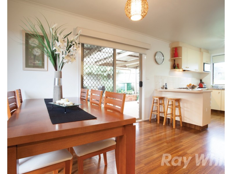 8 Prospect Hill Crescent, Dandenong North VIC 3175