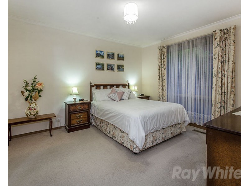 68 Turramurra Drive, Rowville VIC 3178