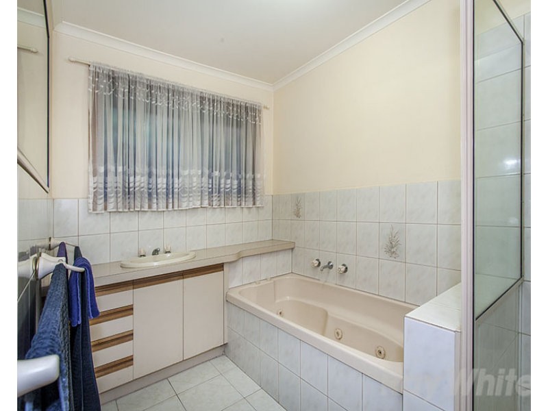 68 Turramurra Drive, Rowville VIC 3178