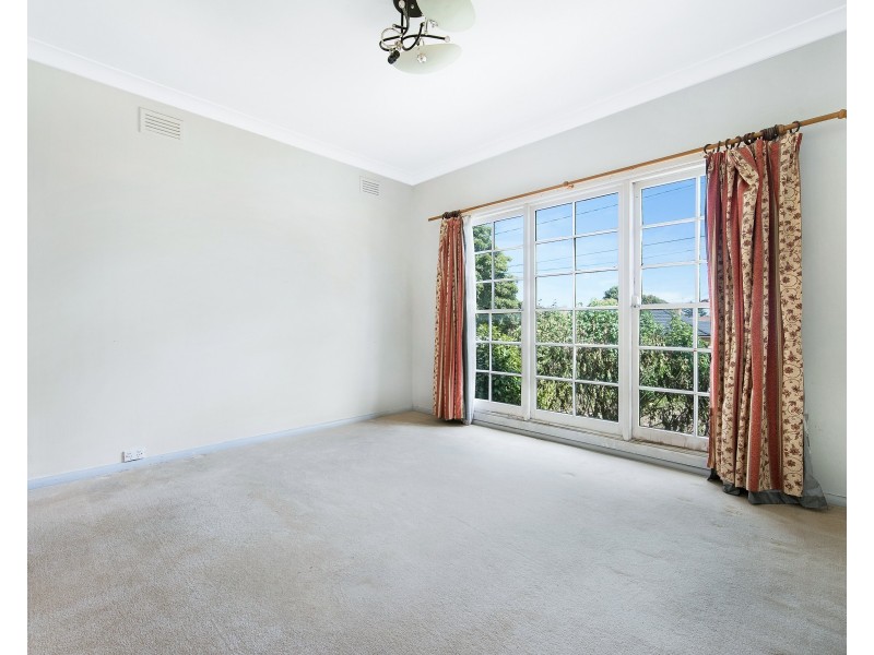 36 Jordan Grove, Glen Waverley VIC 3150
