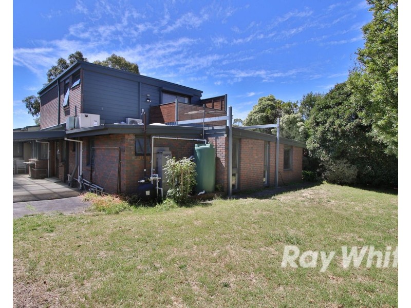 13 St Georges Court, Glen Waverley VIC 3150