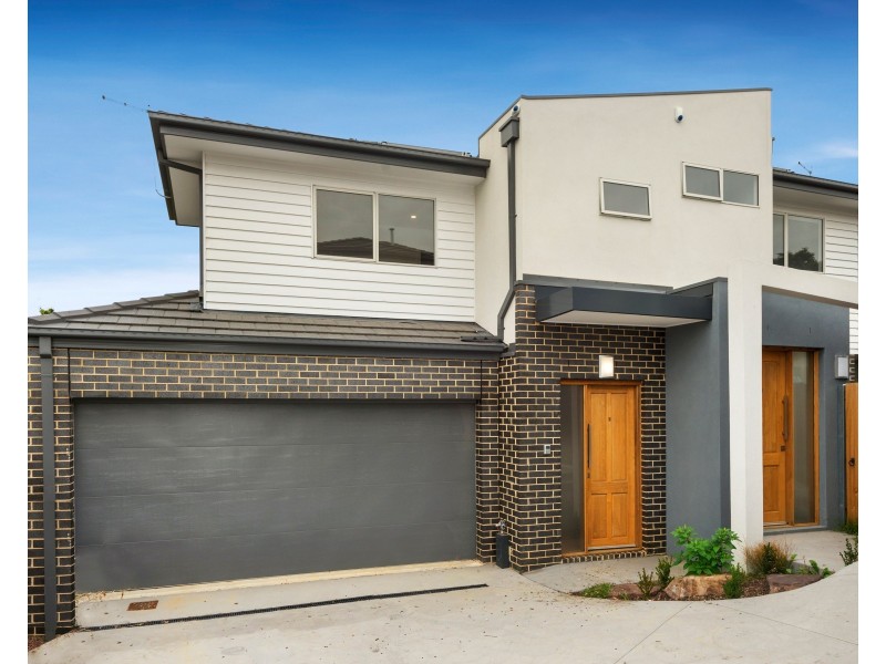 2/14 Hughes Street, Burwood VIC 3125