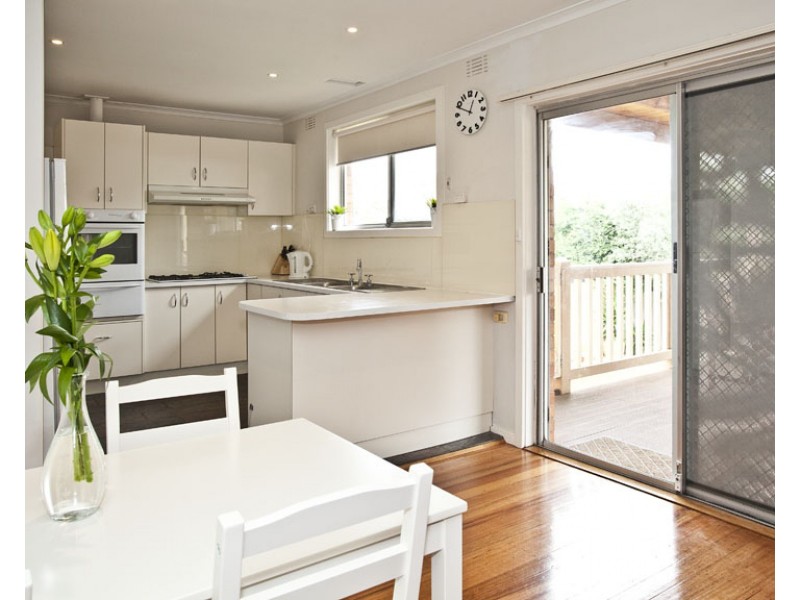 5 Cootamundra Drive, Wheelers Hill VIC 3150