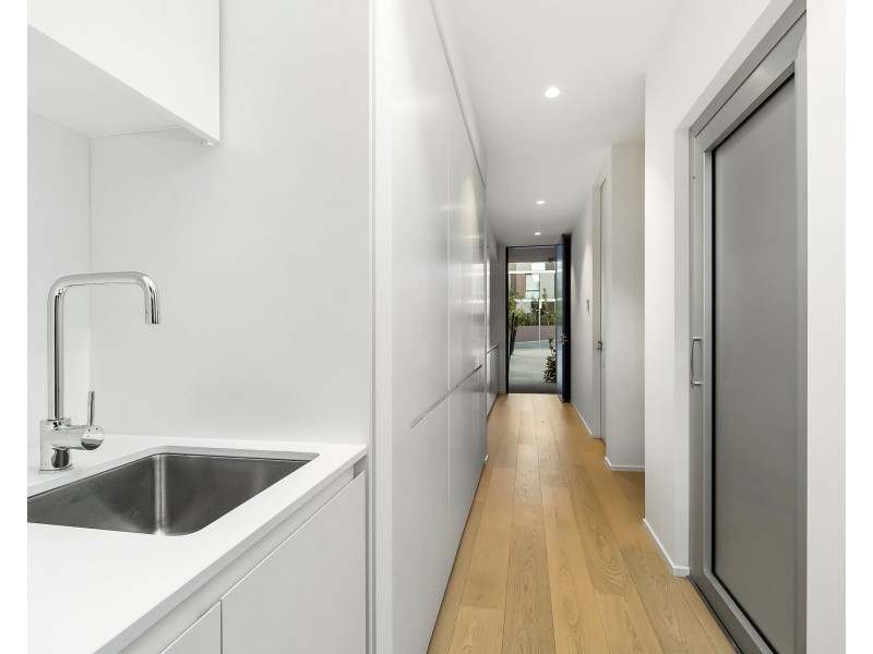 11 Periwinkle Place, Armadale VIC 3143