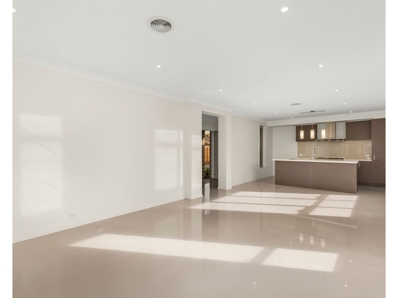 2/34 Kirstina Road, Glen Waverley VIC 3150