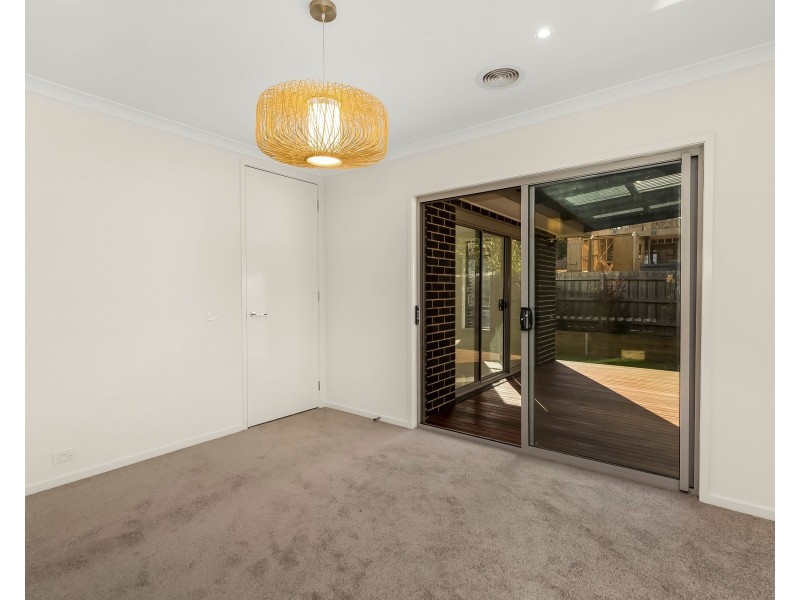 2/34 Kirstina Road, Glen Waverley VIC 3150