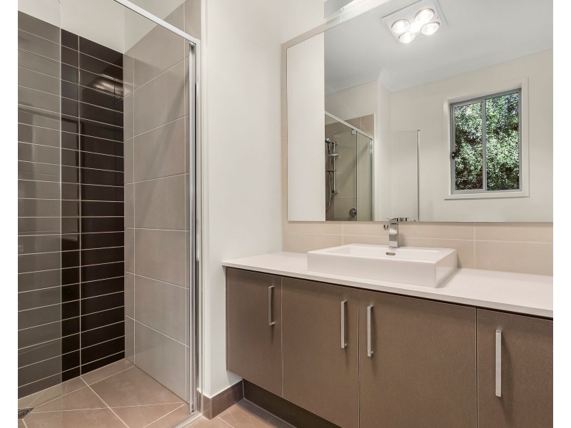 2/34 Kirstina Road, Glen Waverley VIC 3150