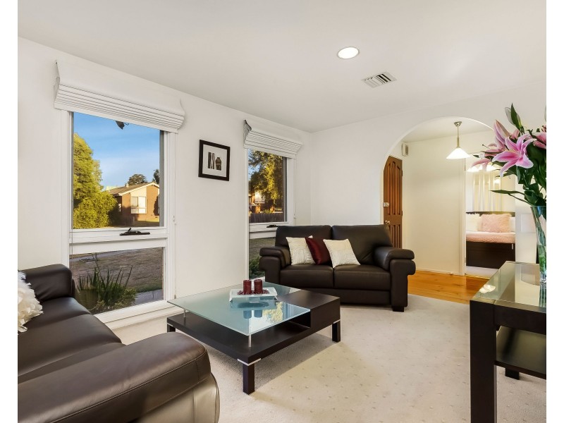 19 Fernbank Crescent, Mulgrave VIC 3170