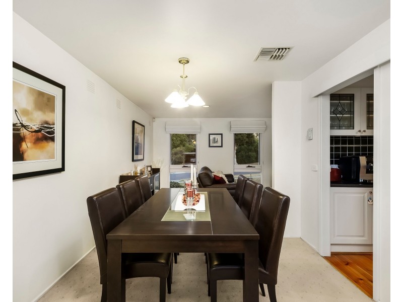 19 Fernbank Crescent, Mulgrave VIC 3170