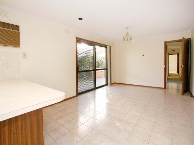 2 Poets Court, Glen Waverley VIC 3150