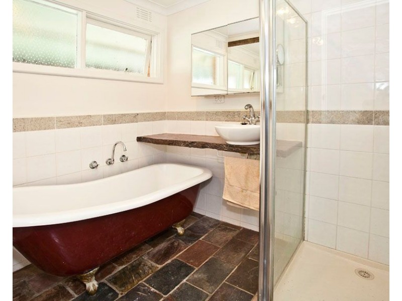 848 High Street Road, Glen Waverley VIC 3150