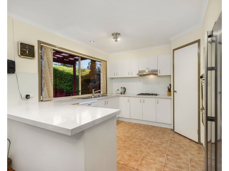 4 Lori Place, Glen Waverley VIC 3150