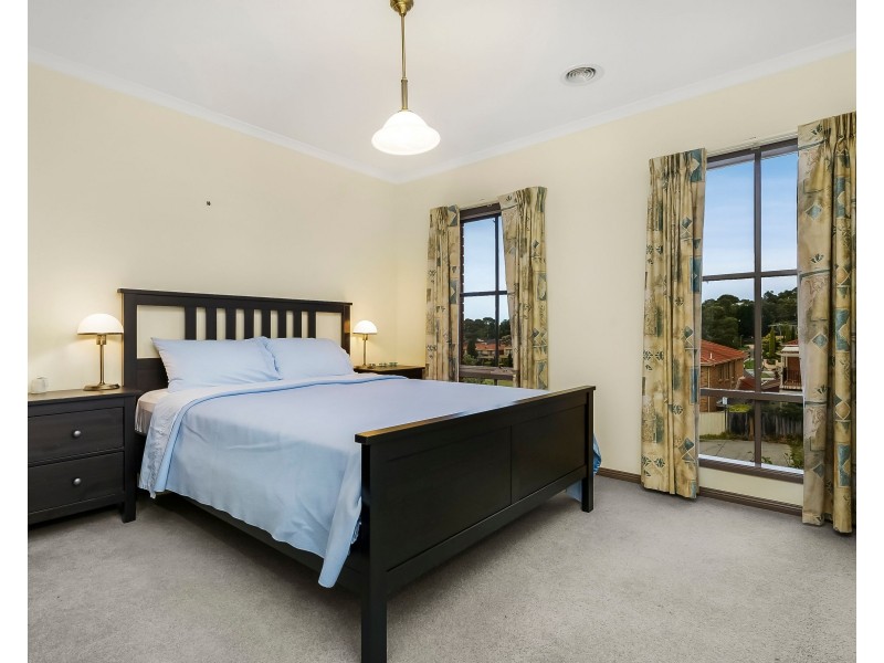 4 Lori Place, Glen Waverley VIC 3150