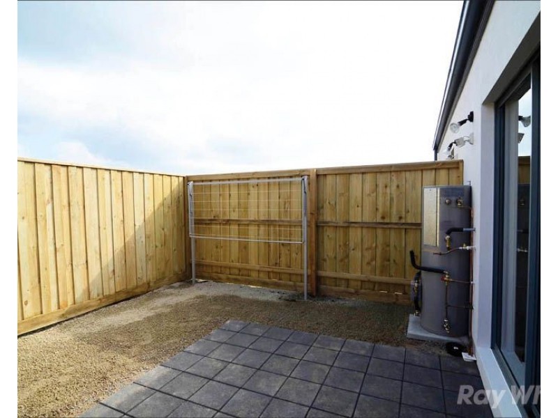 36 Brunton Crescent, Mulgrave VIC 3170