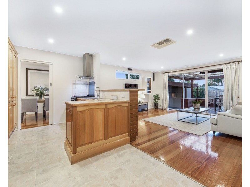 30 Woolwich Drive, Mulgrave VIC 3170