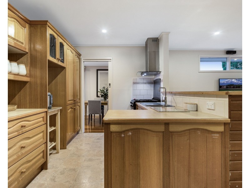 30 Woolwich Drive, Mulgrave VIC 3170