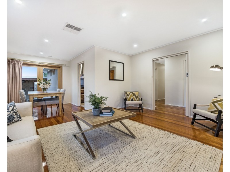 30 Woolwich Drive, Mulgrave VIC 3170