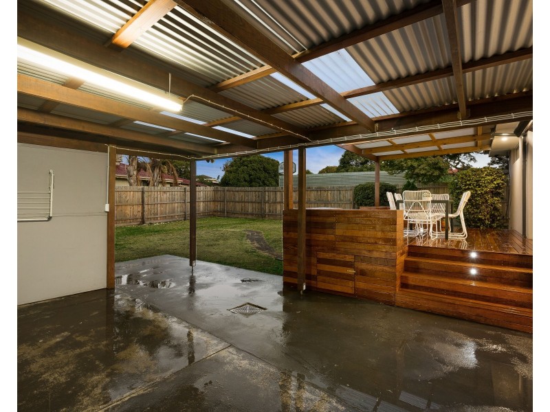30 Woolwich Drive, Mulgrave VIC 3170