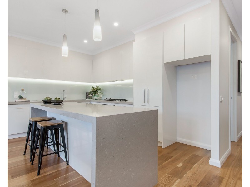 49 Caledonia Crescent, Mulgrave VIC 3170