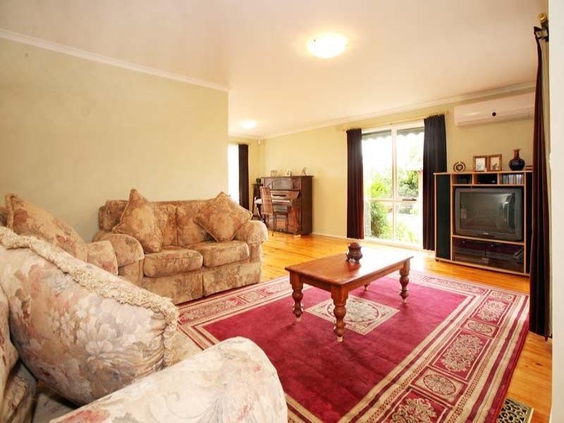 40 Atheldene Drive, Glen Waverley VIC 3150