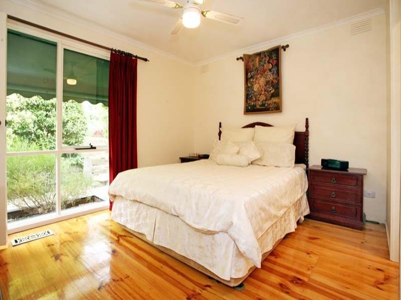 40 Atheldene Drive, Glen Waverley VIC 3150