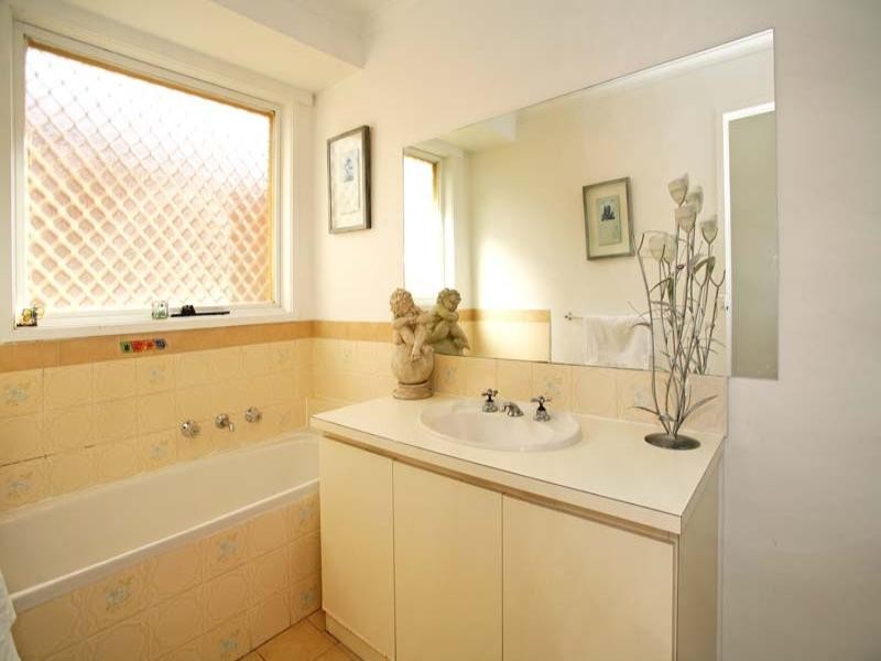 3 Prospect Hill Crescent, Dandenong North VIC 3175
