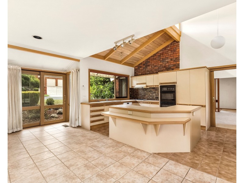 127 Grandview Road, Wheelers Hill VIC 3150