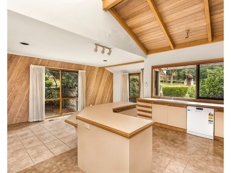 127 Grandview Road, Wheelers Hill VIC 3150