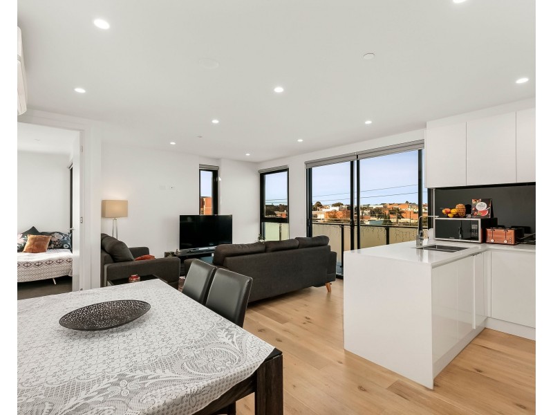202/29-33 Loranne Street, Bentleigh VIC 3204