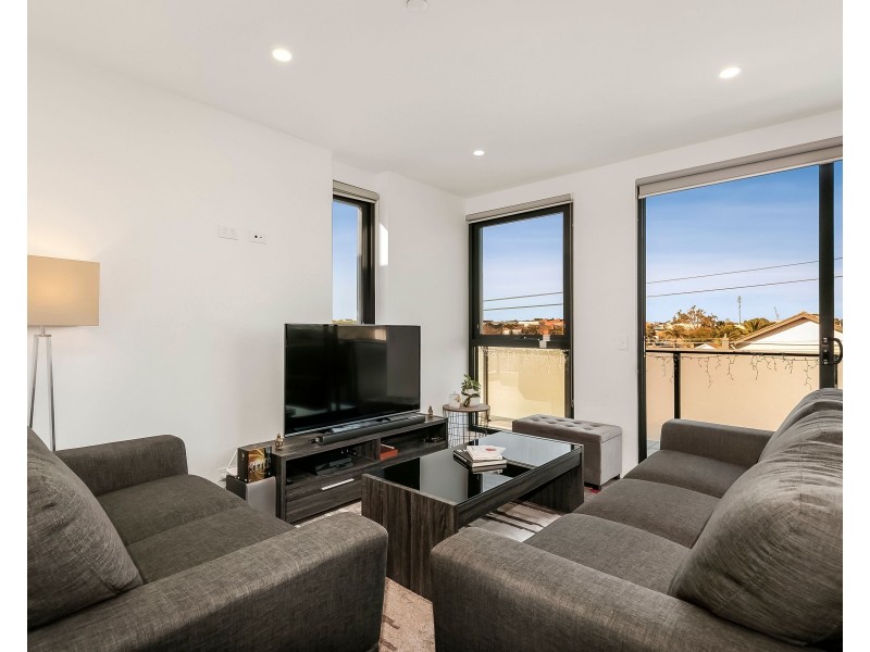202/29-33 Loranne Street, Bentleigh VIC 3204