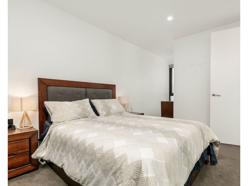 202/29-33 Loranne Street, Bentleigh VIC 3204