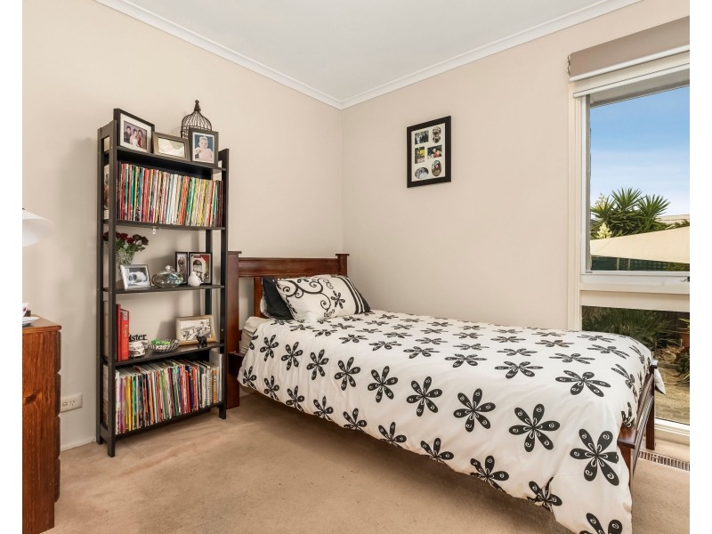 52 Raphael Drive, Wheelers Hill VIC 3150