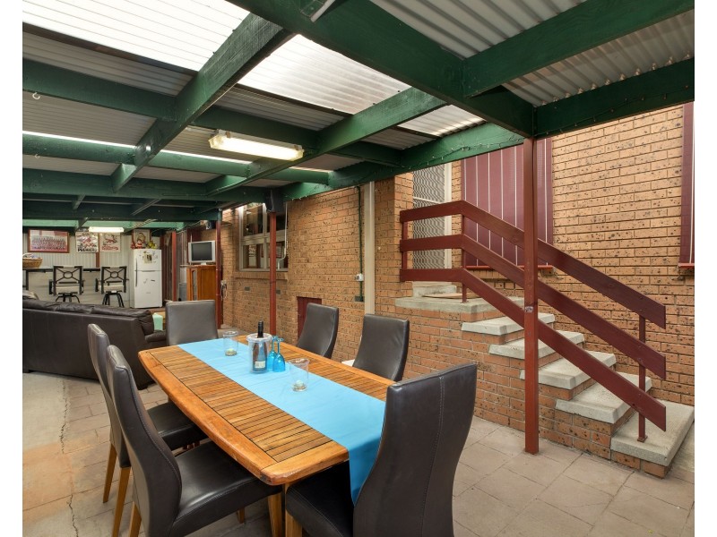 52 Raphael Drive, Wheelers Hill VIC 3150