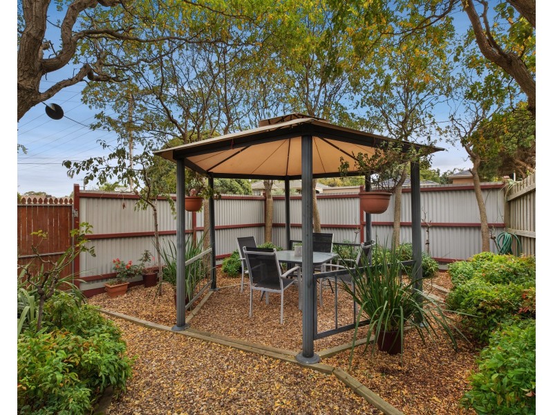 52 Raphael Drive, Wheelers Hill VIC 3150