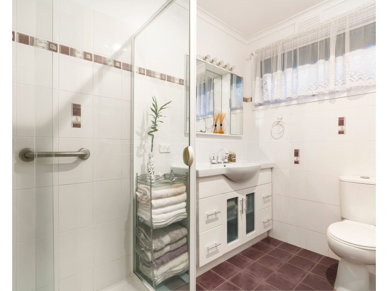 4 James Road, Glen Waverley VIC 3150