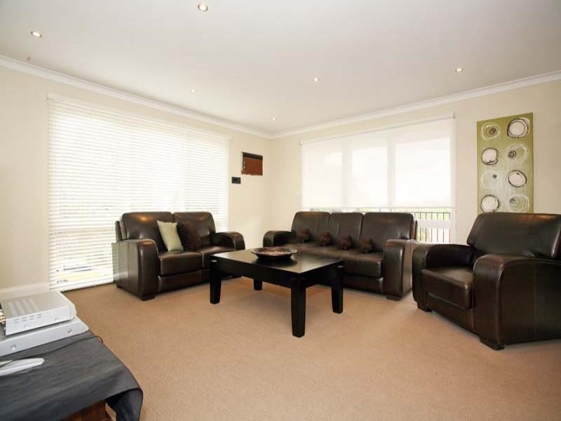 17 Rostella Court, Wheelers Hill VIC 3150