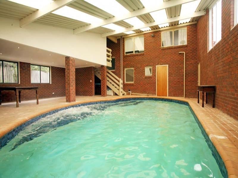 17 Rostella Court, Wheelers Hill VIC 3150