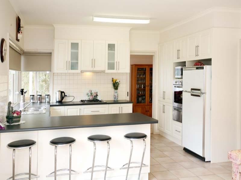 130 Whites Lane, Wheelers Hill VIC 3150