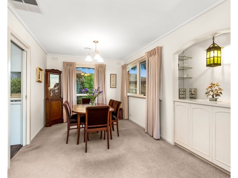 11 Glenville Road, Glen Waverley VIC 3150