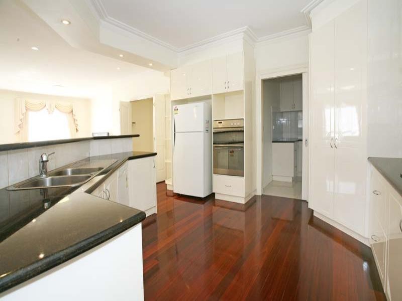 45 Medina Road, Glen Waverley VIC 3150