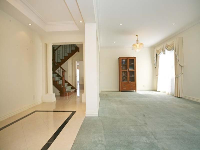 45 Medina Road, Glen Waverley VIC 3150